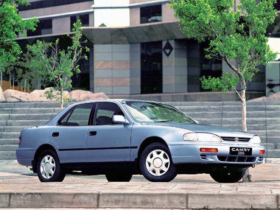  Toyota Camry 1993 года  (ZA) (фото 2 из 17)